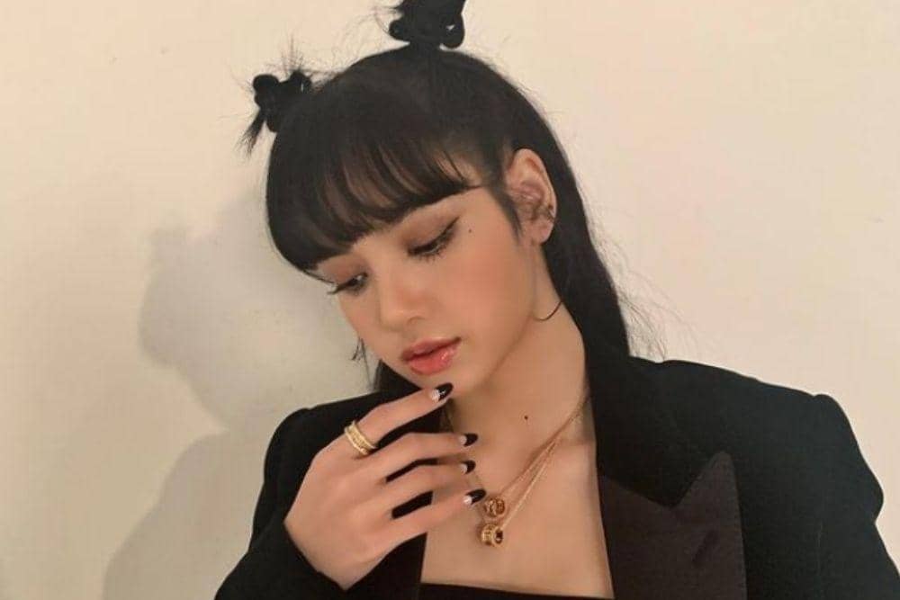 instagram.com/lalalalisa_m/