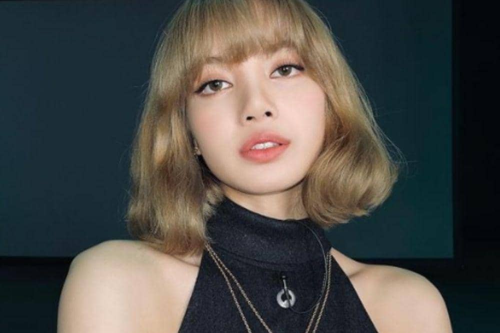 instagram.com/lalalalisa_m/