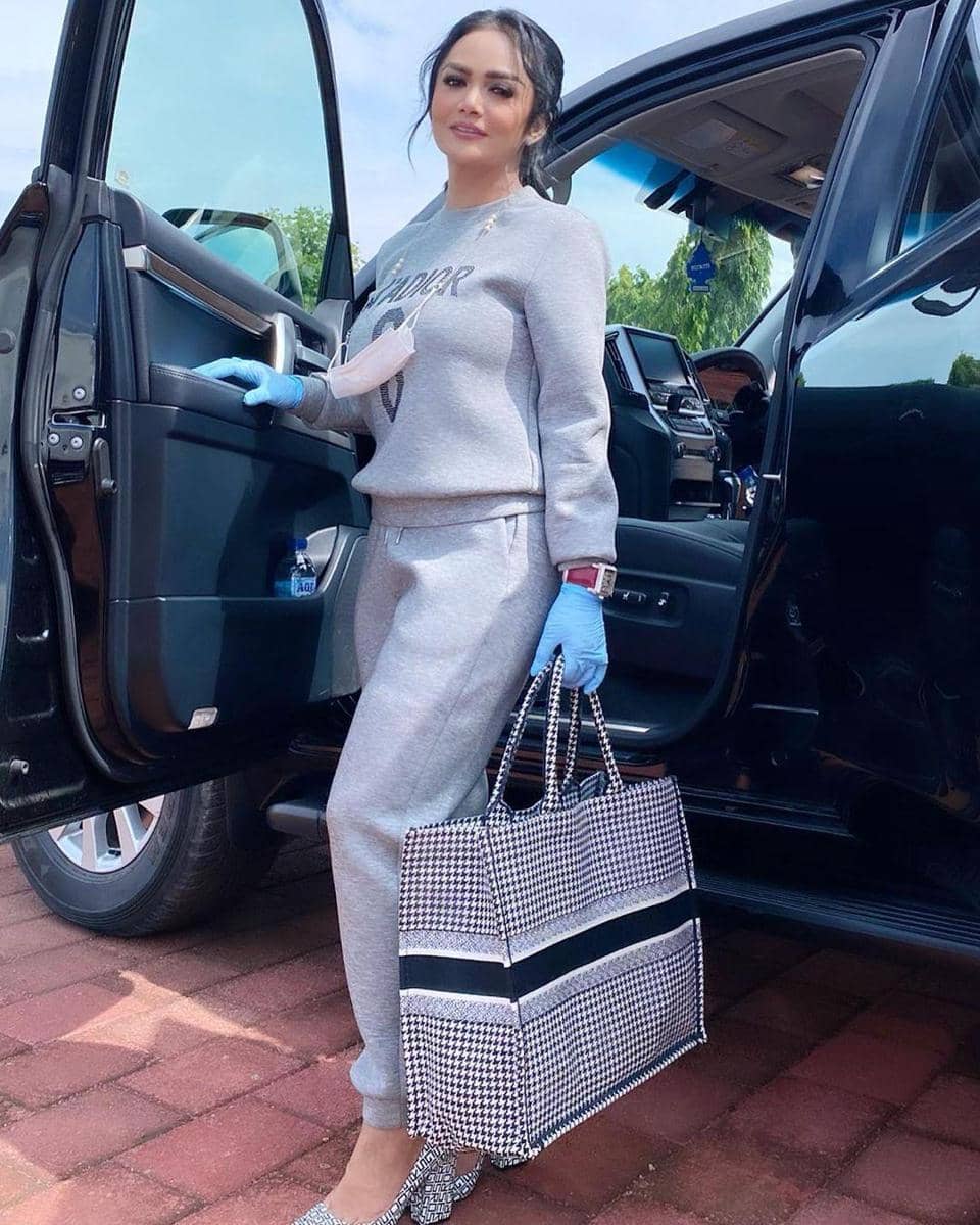 instagram.com/krisdayantilemos