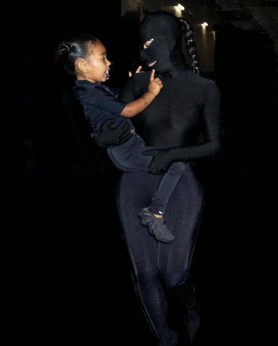 instagram.com/kimkardashian