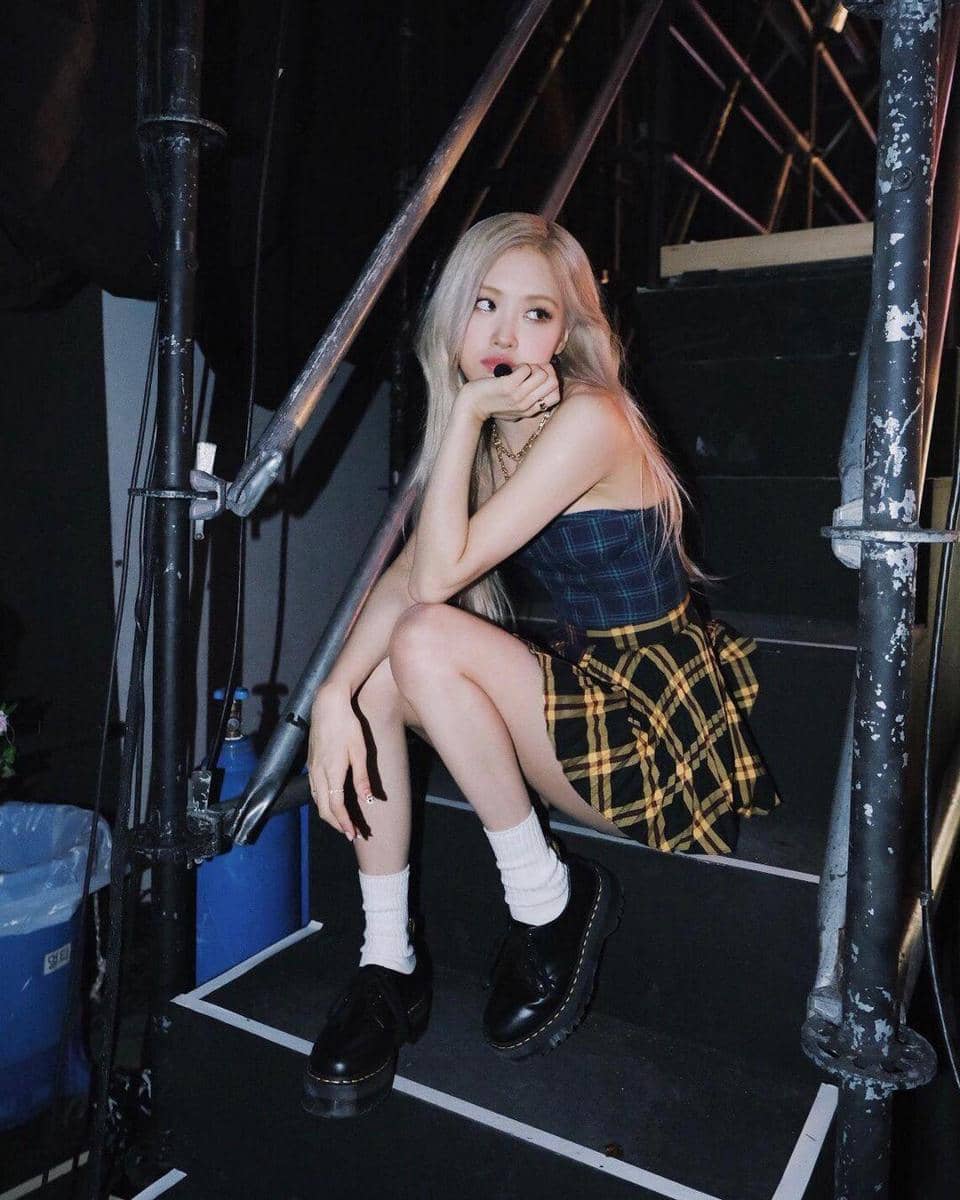 instagram.com/roses_are_rosie