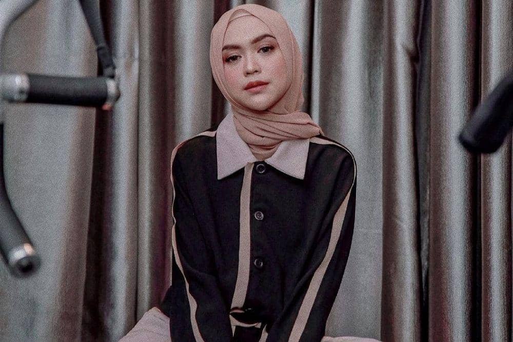 instagram.com/riaricis1795