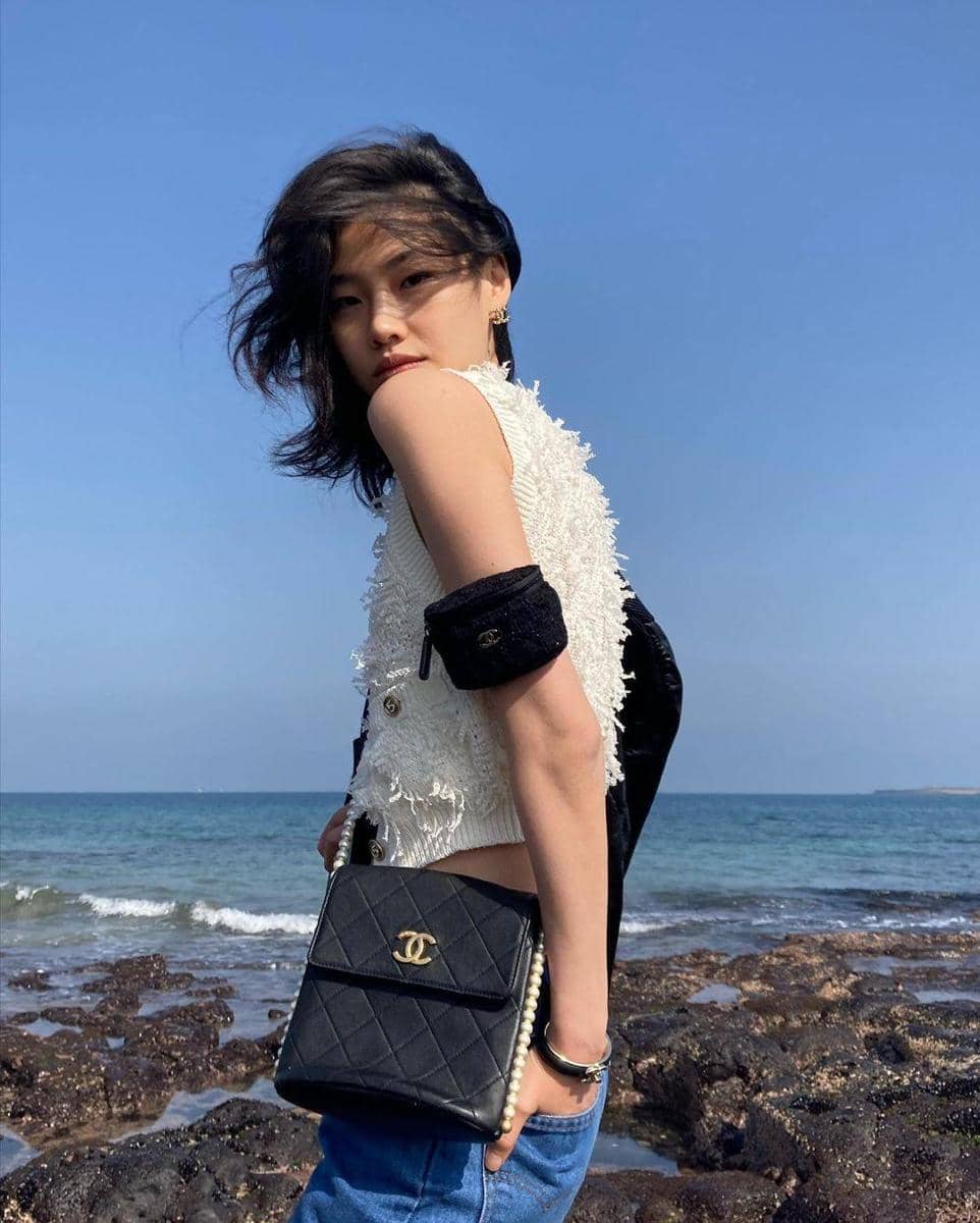 instagram.com/hoooooyeony