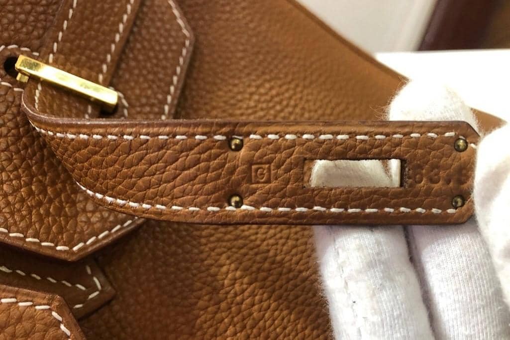 chelseavintagecouture.com