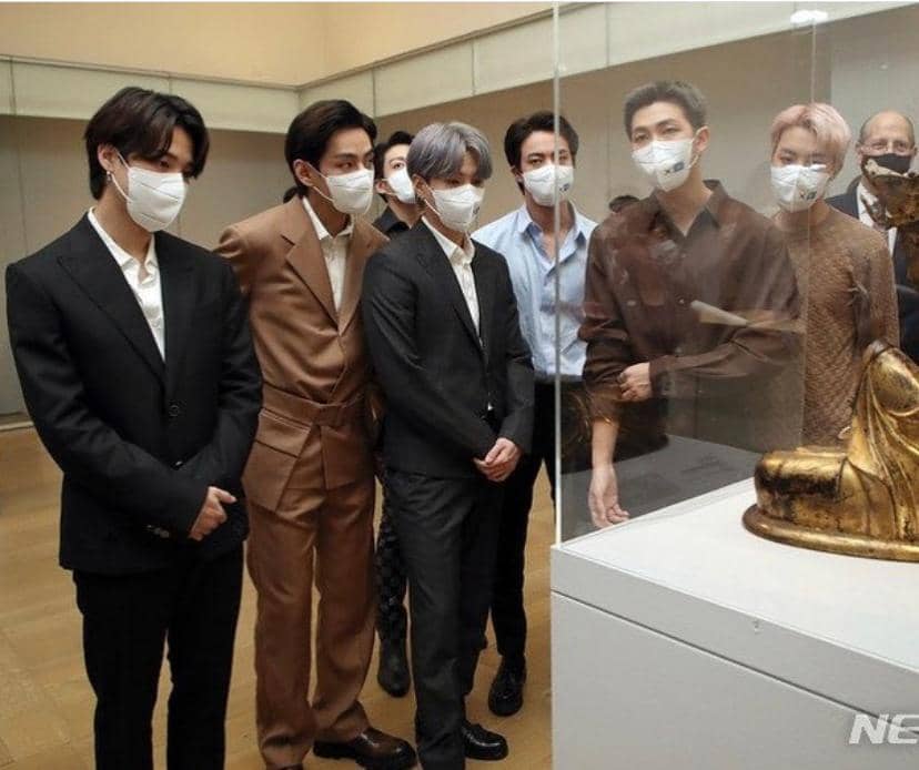 twitter.com/bts_bighit