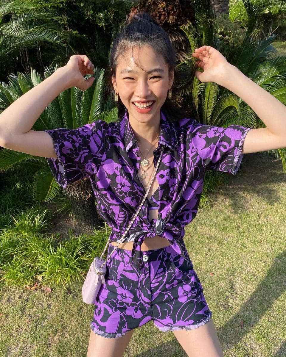 instagram.com/hoooooyeony