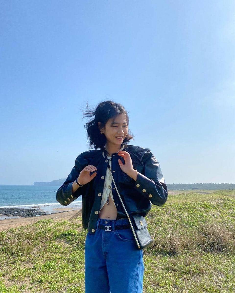 instagram.com/hoooooyeony