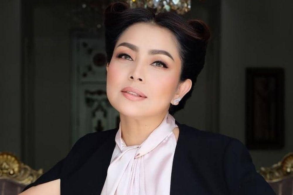 instagram.com/mayangsari_officia