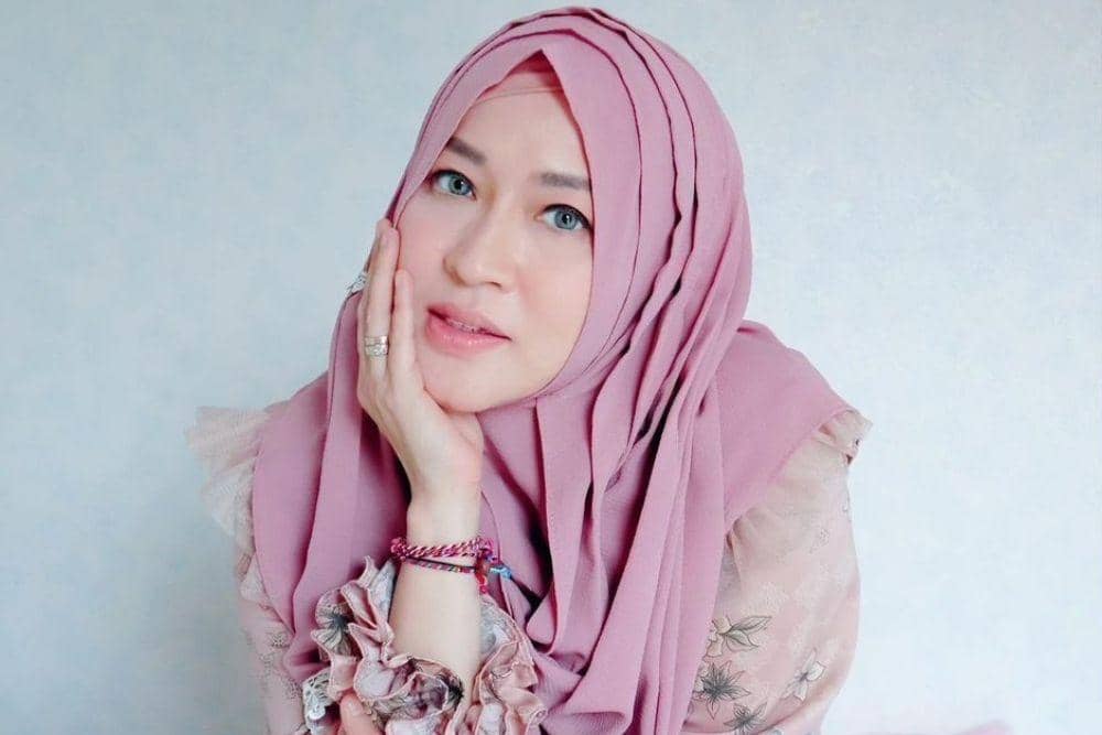 instagram.com/okieagustina_