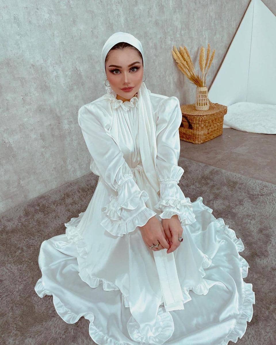 instagram.com/nourahsheivirah