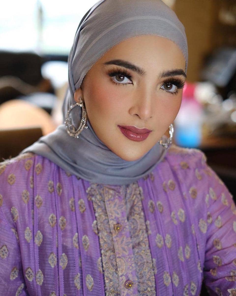 instagram.com/ashanty_ash