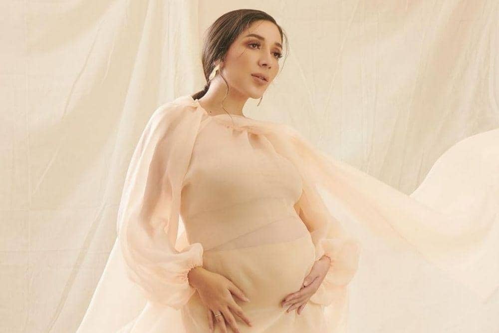 instagram.com/natashavinski