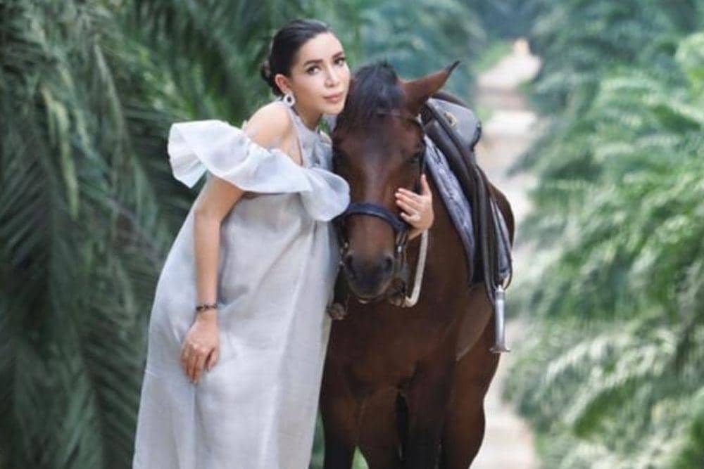 instagram.com/natashavinski