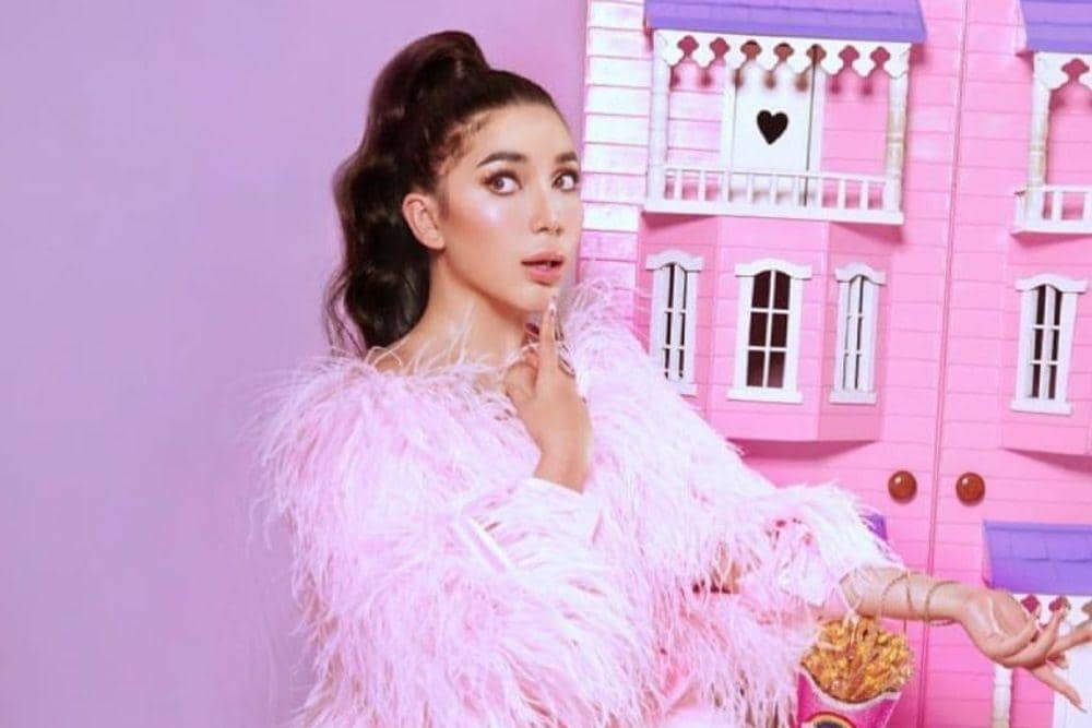 instagram.com/natashavinski