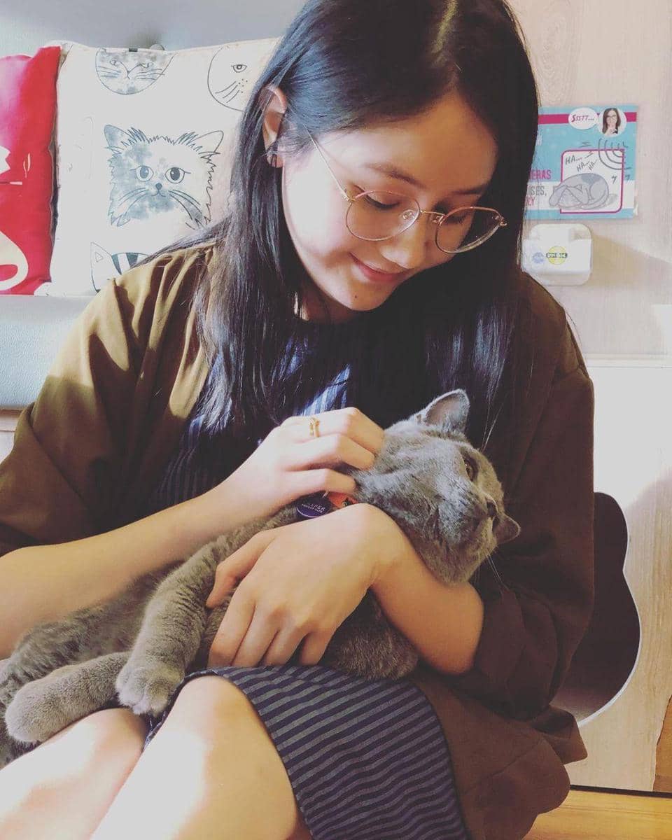 instagram.com/jessicaanastasya20