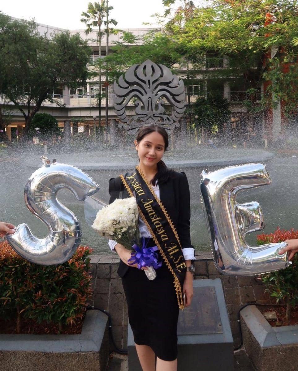 instagram.com/jessicaanastasya20