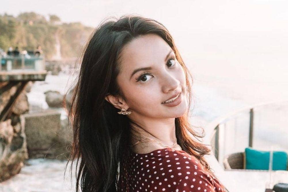 instagram.com/sabrinaanggraini