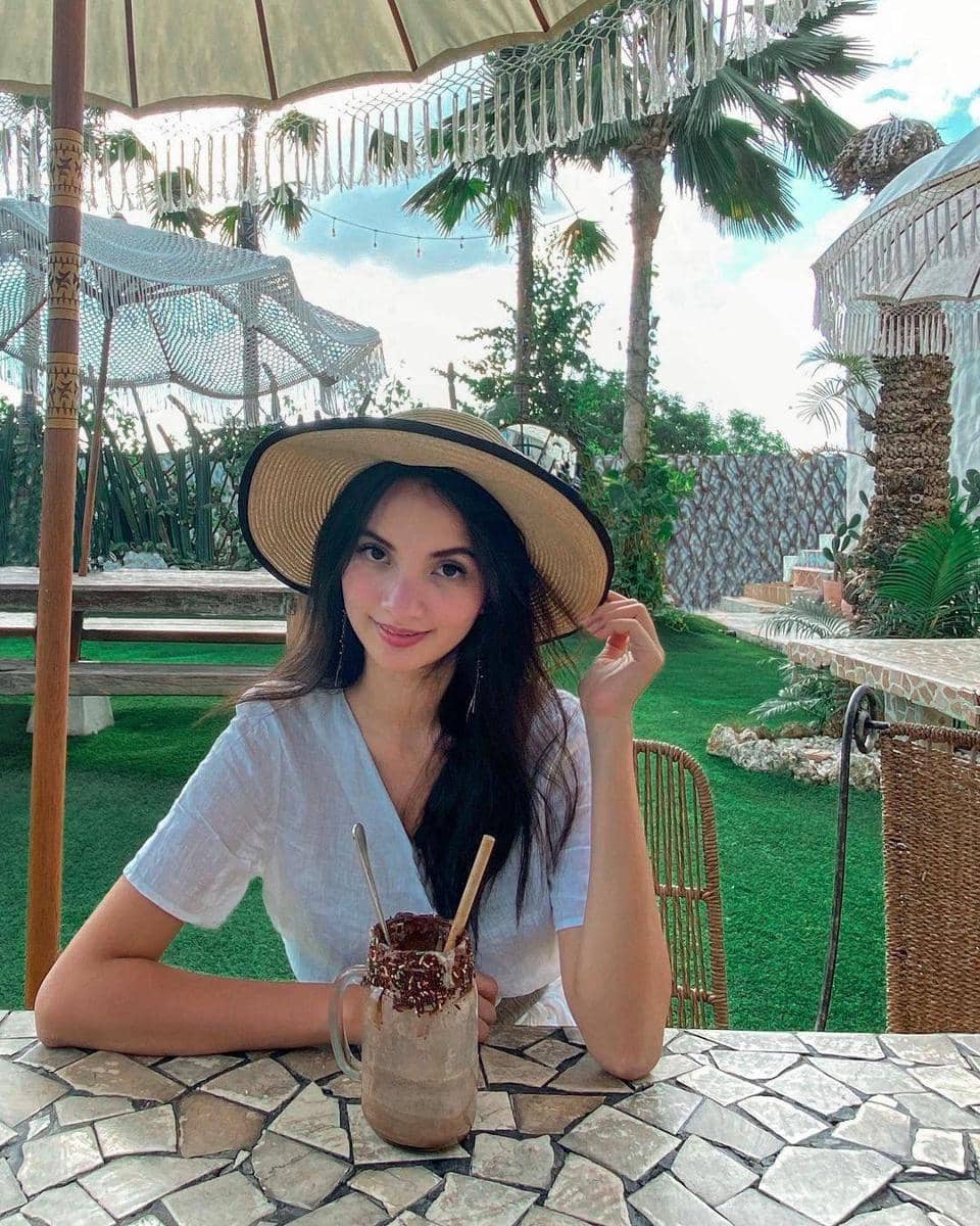 instagram.com/sabrinaanggraini