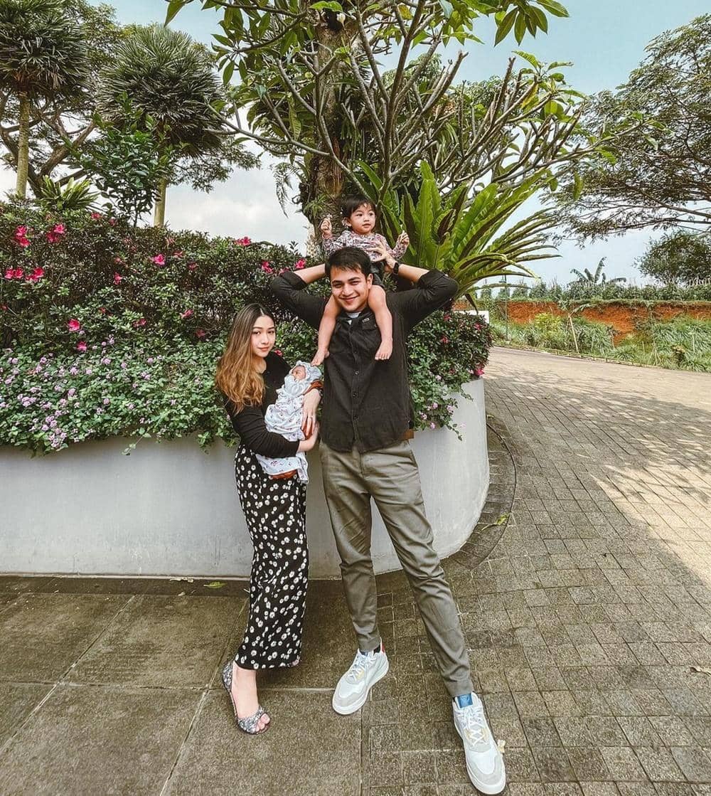 Instagram.com/adzanabs