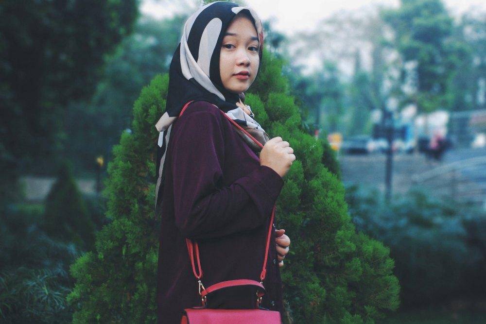 5 Arti Mimpi Teman Tidak Memakai Jilbab, Menurut Primbon dan Islam
