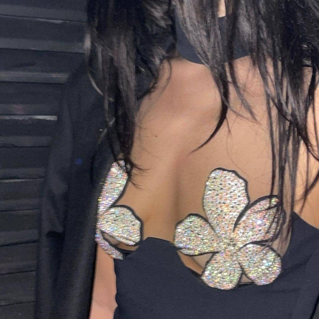 instagram.com/dualipa