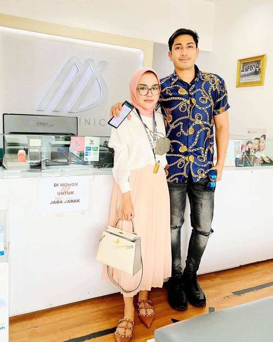 Instagram.com/medinazein