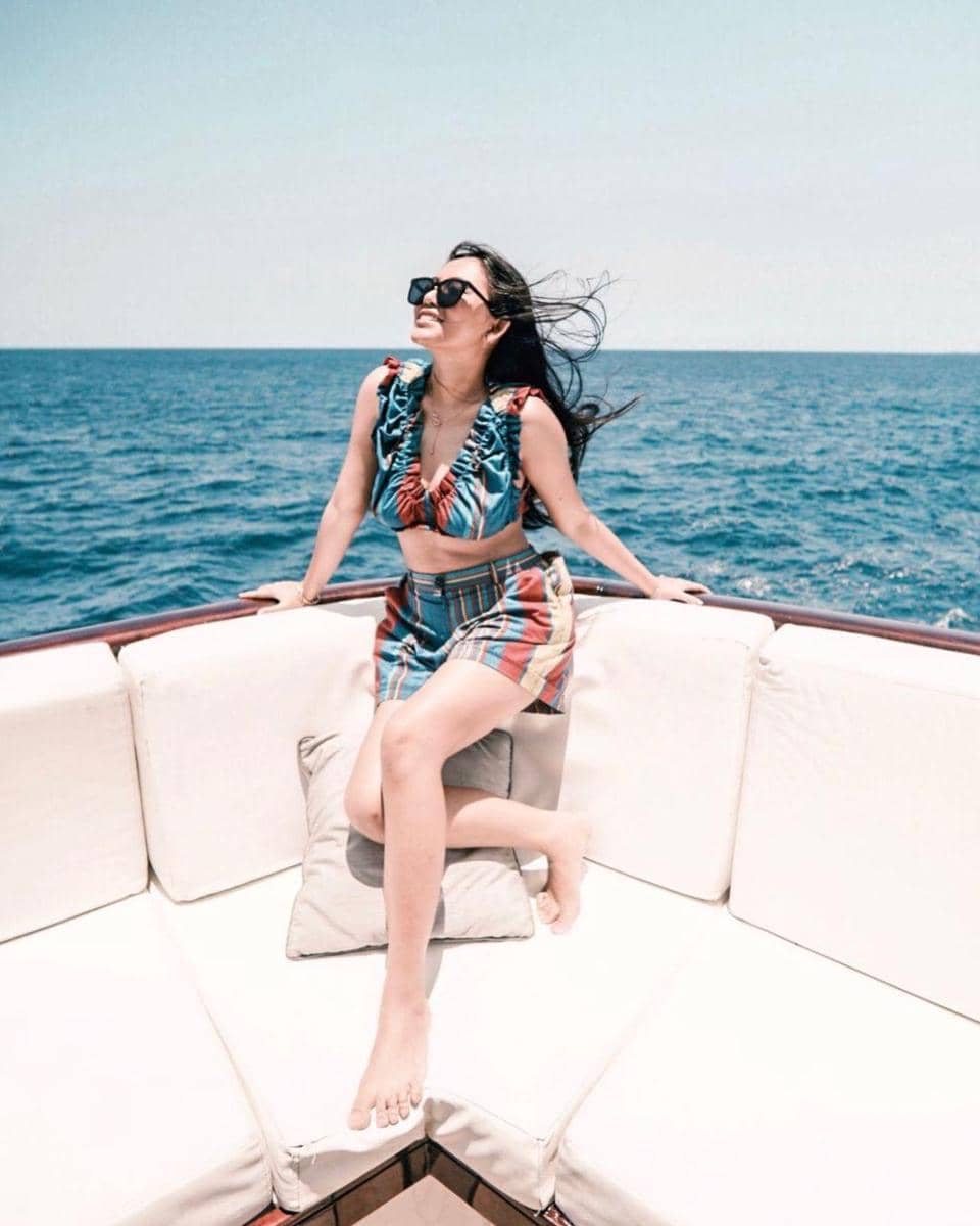 instagram.com/rachelvennya