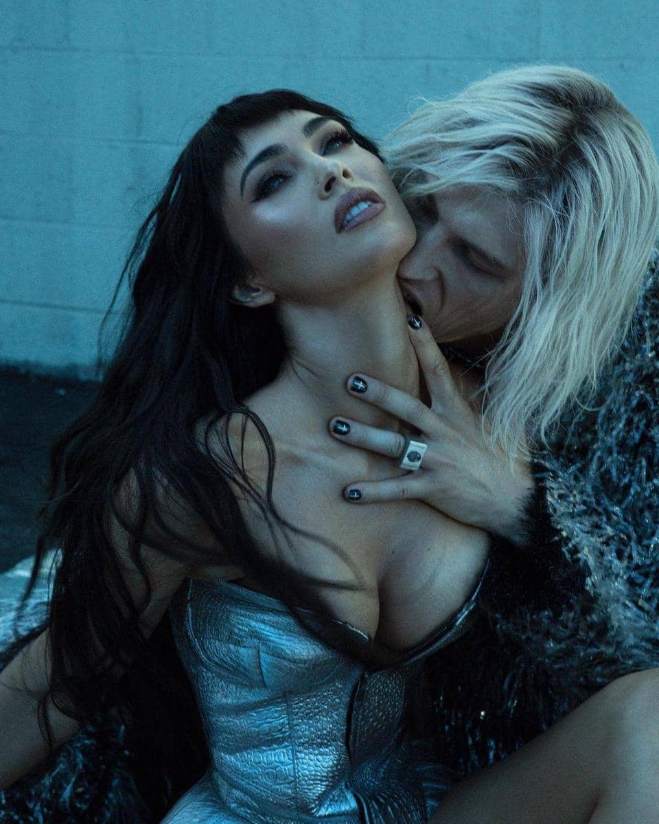 instagram.com/meganfox