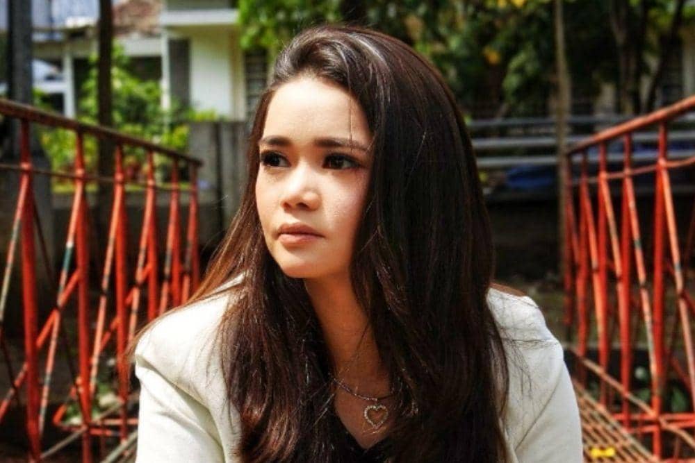 instagram.com/oliviasumargo