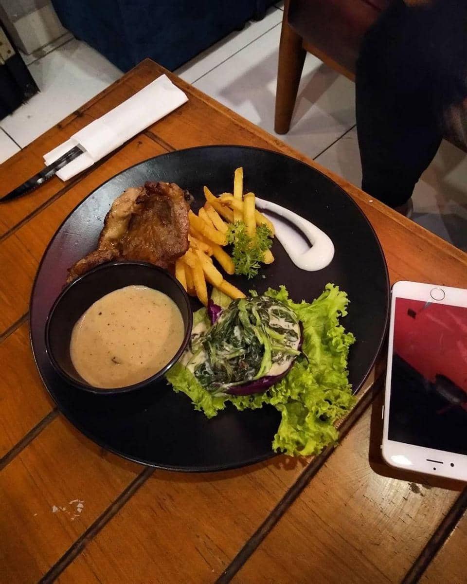 Instagram.com/dresantika