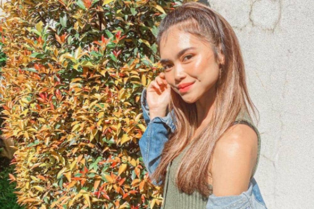 instagram.com/elisaanovia