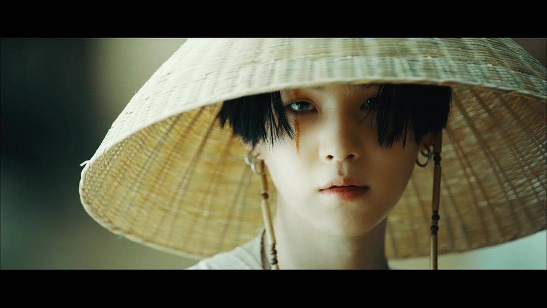 youtube.com/HYBE LABELS