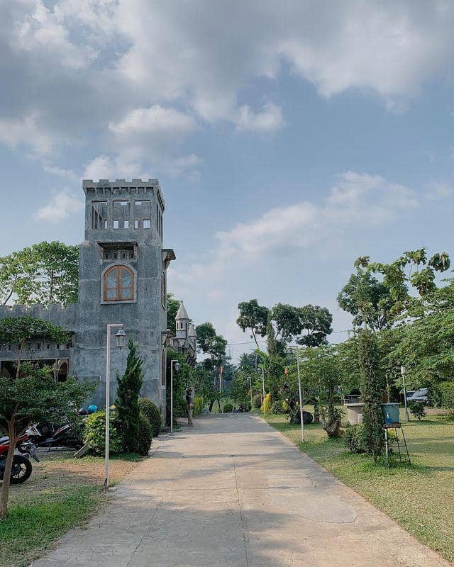 Instagram.com/rositajalanjalan