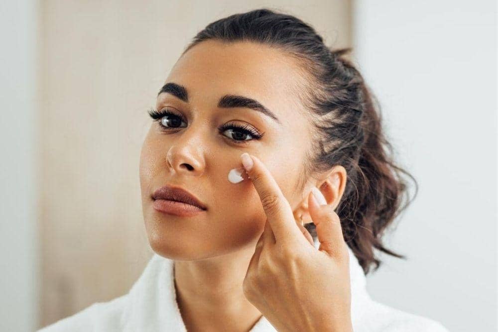 Produk Krim Malam untuk Menghilangkan Bruntusan/ pinterest.com