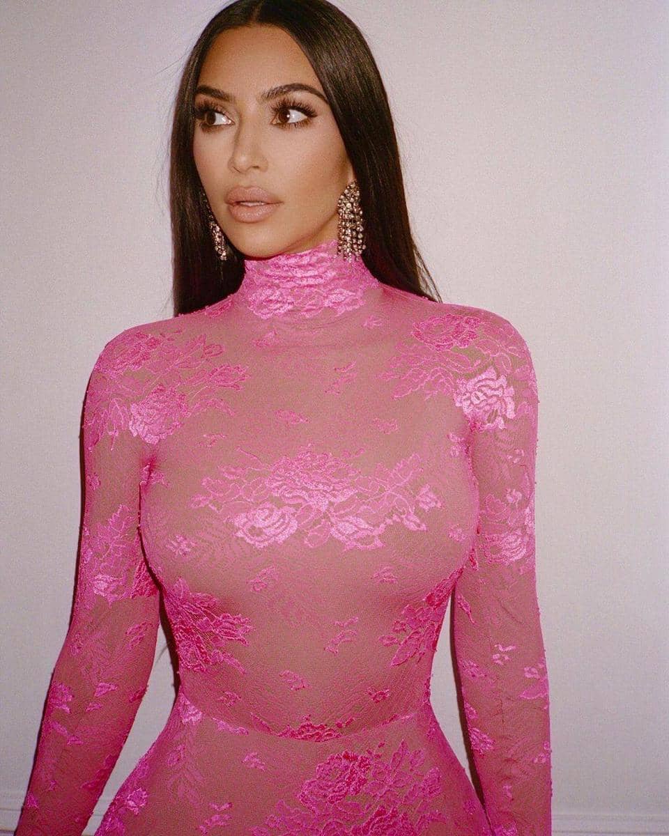 instagram.com/kimkardashian