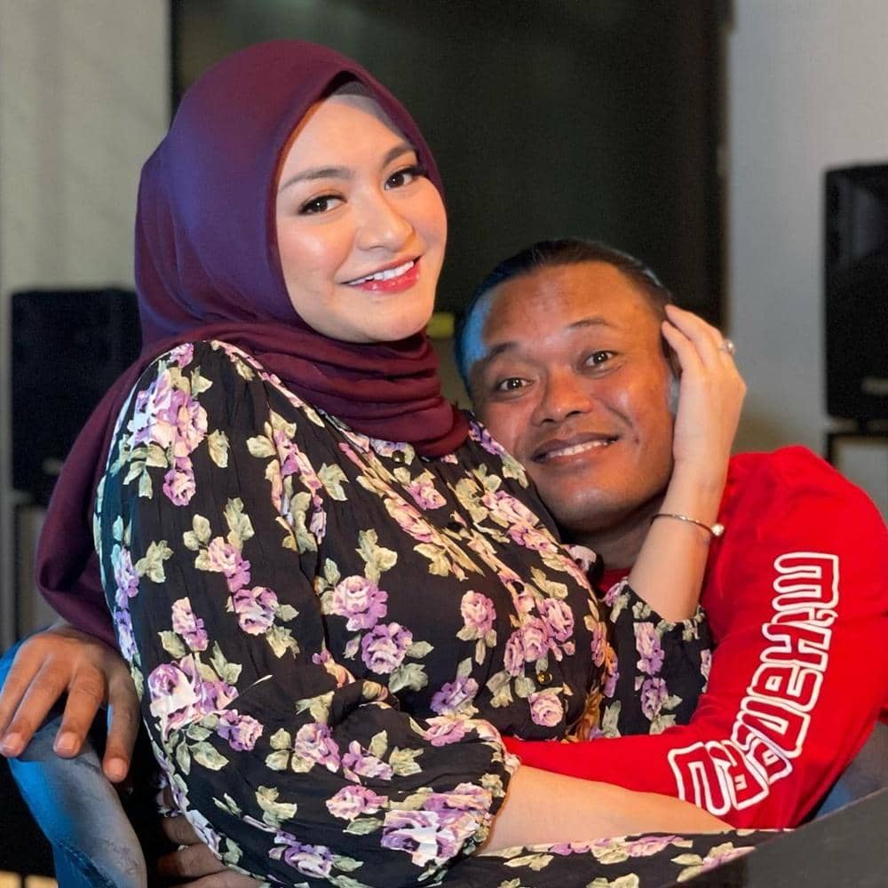 Instagram.com/nathalieholscher