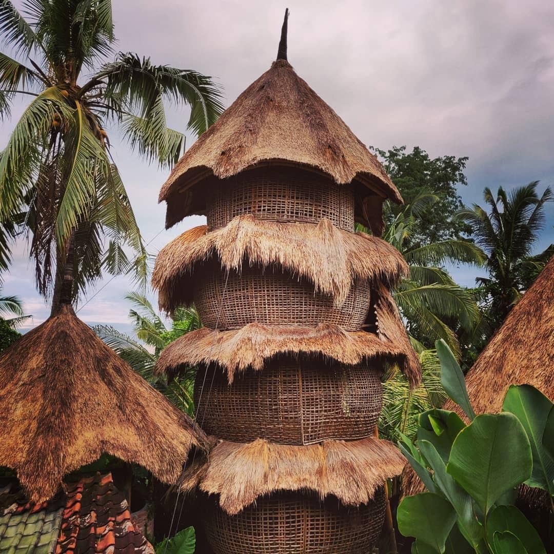 instagram.com/travelloverepeat2017