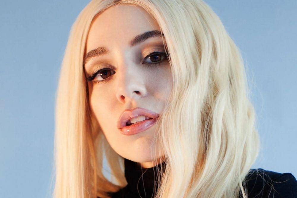 vanityfair.com