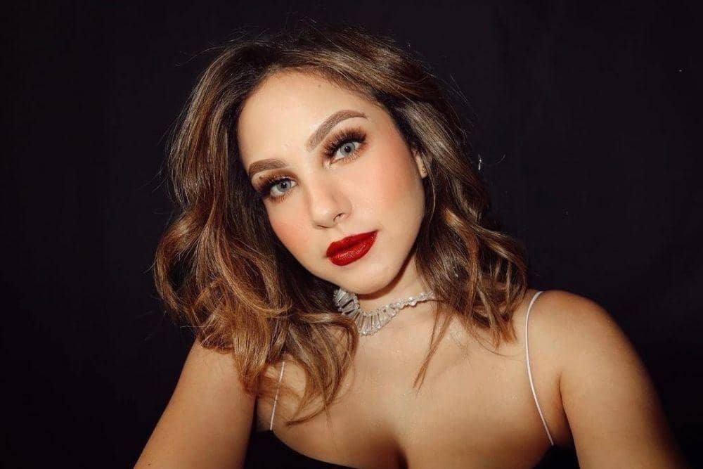 instagram.com/paola.serena