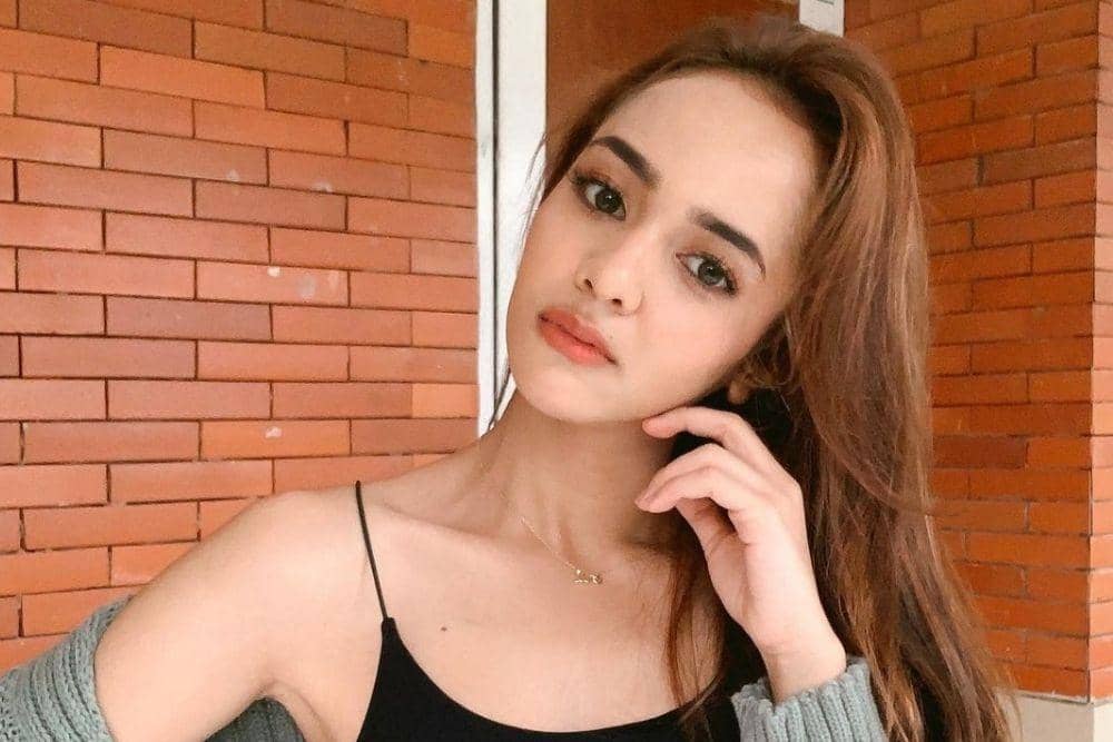 instagram.com/sabrindh