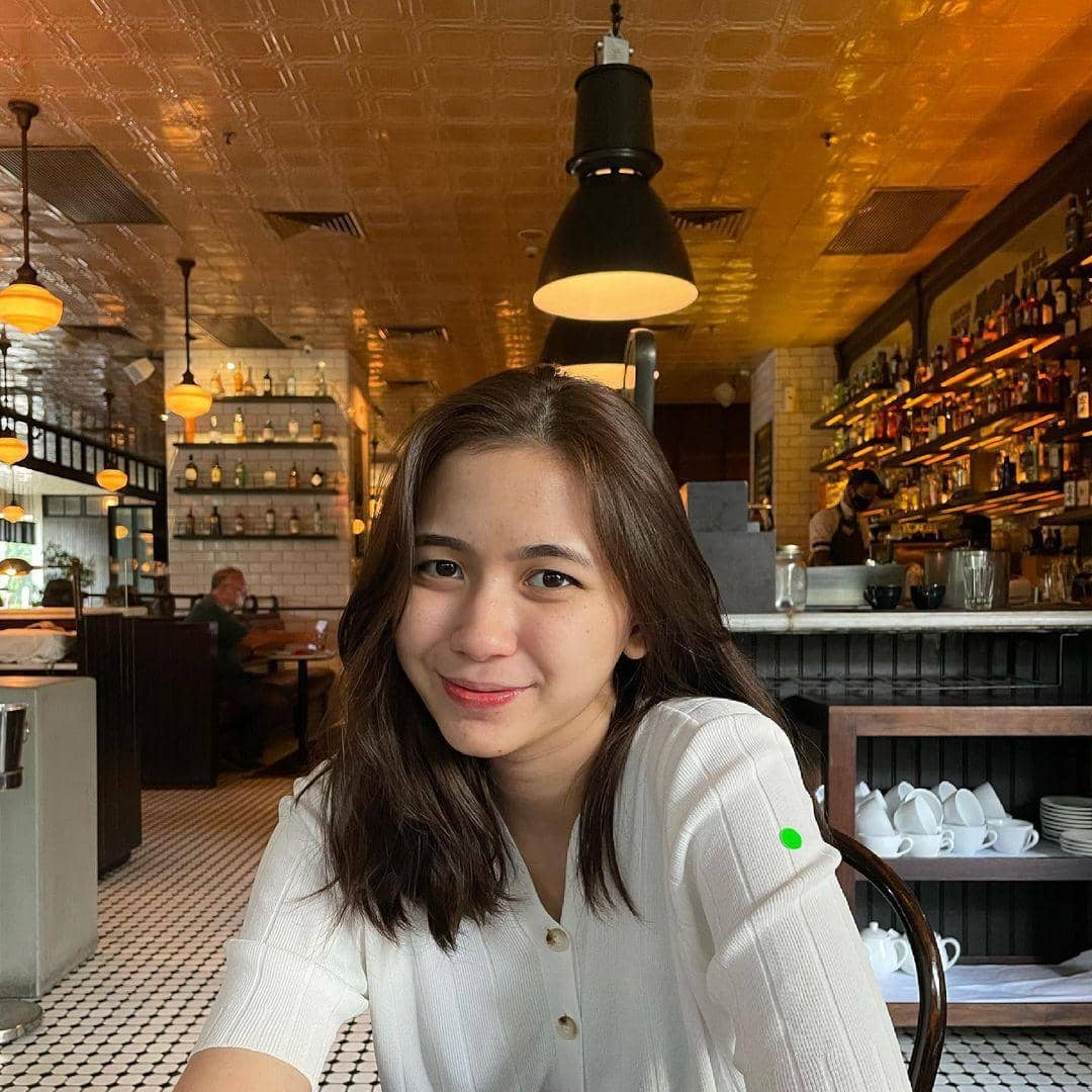 instagram.com/ashzahrantiara