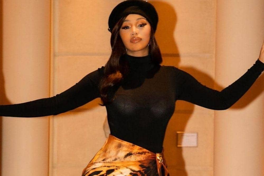 instagram.com/iamcardib