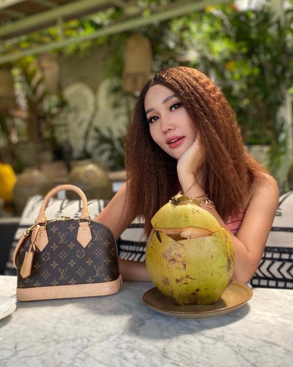 instagram.com/lucintaluna_manjalita