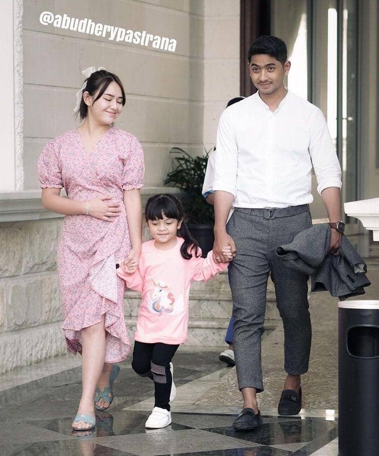 instagram.com/abudherypastrana