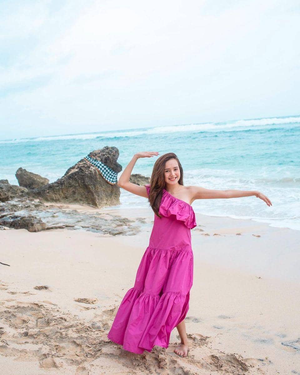 instagram.com/bebytsabina