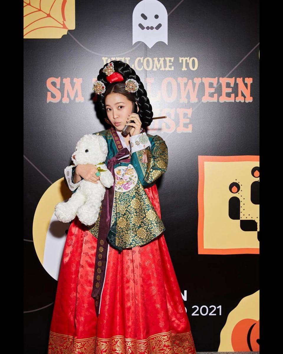 instagram.com/smtown