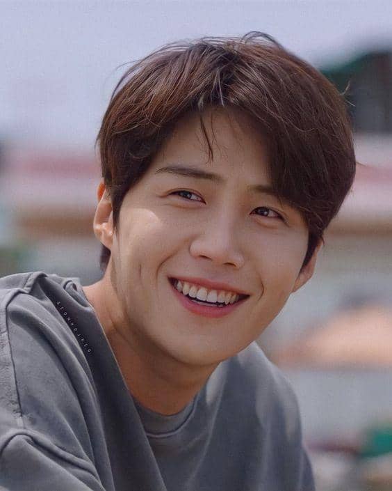 twitter.com/seonhojpeg