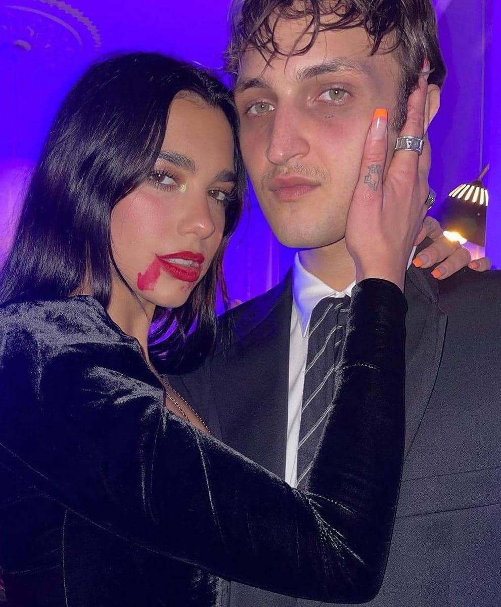 instagram.com/dualipa