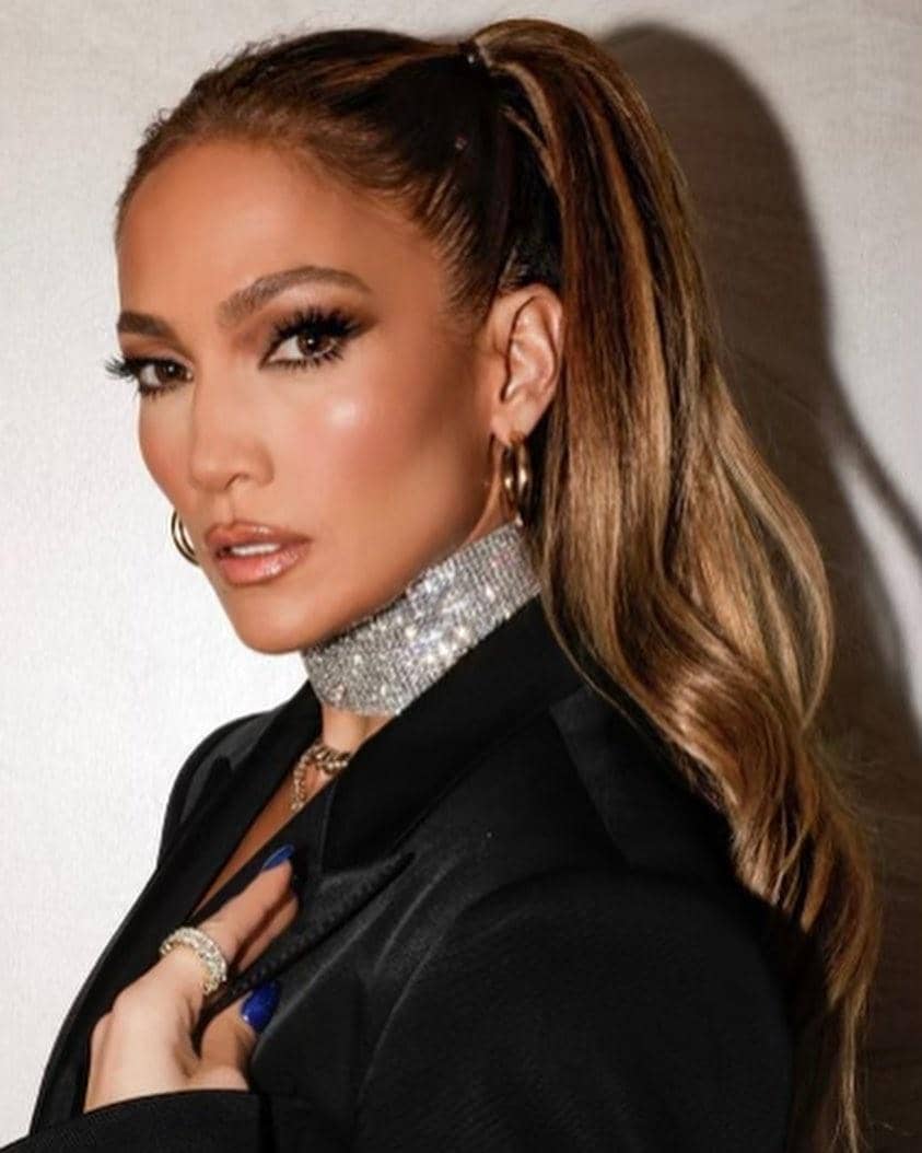 instagram.com/jlo