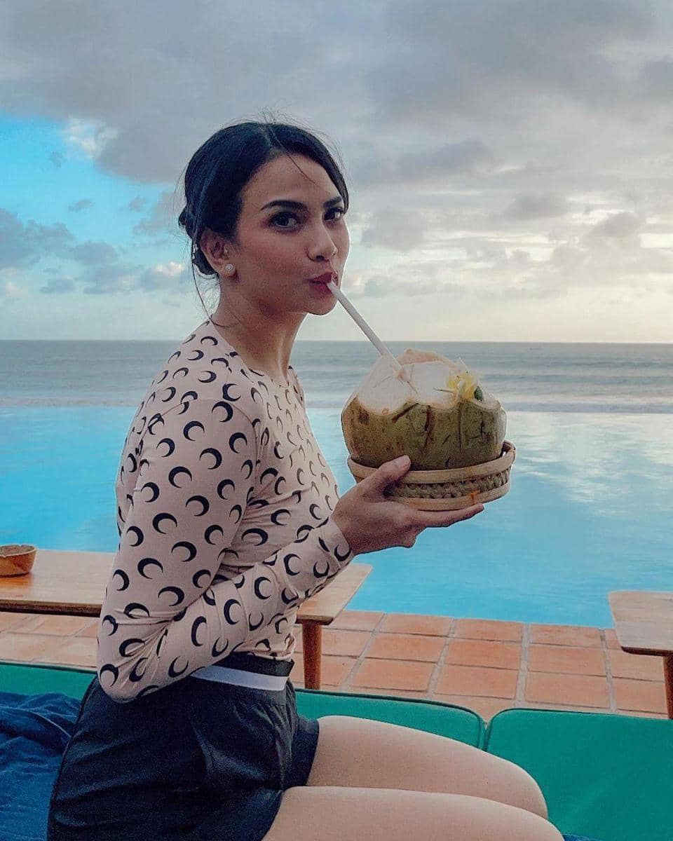 instagram.com/vanessaangelofficial